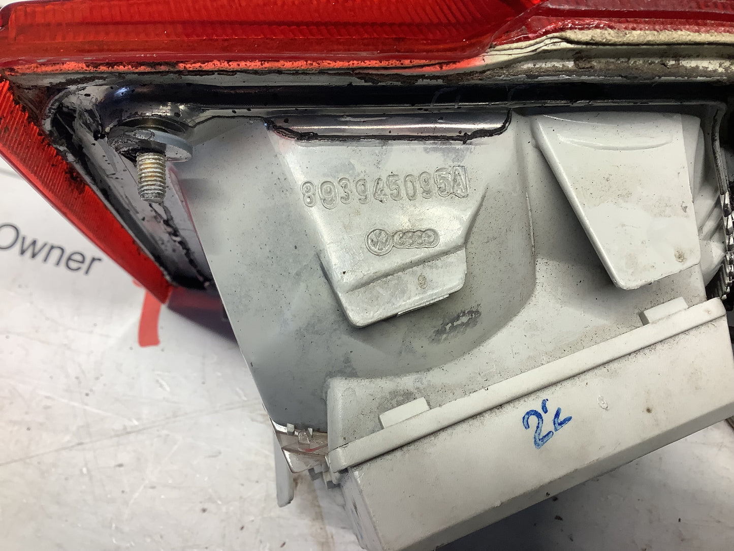 Driver Taillight 893945095A