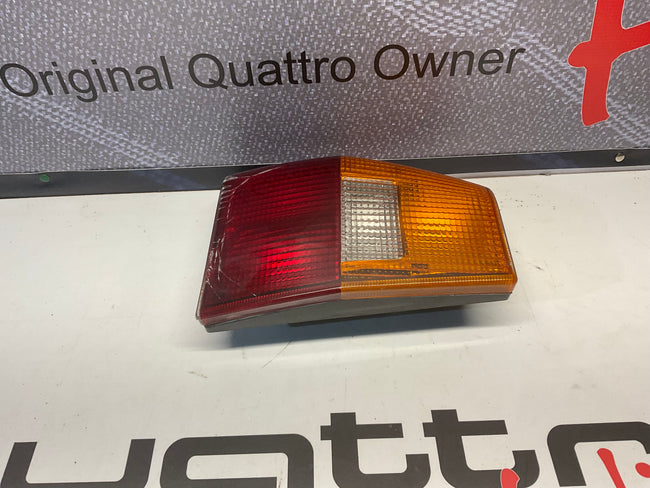 Driver Taillight 855945217 B2 UR