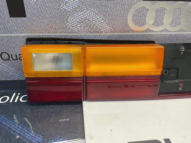 Rear Center Light Panel 447945695D C3