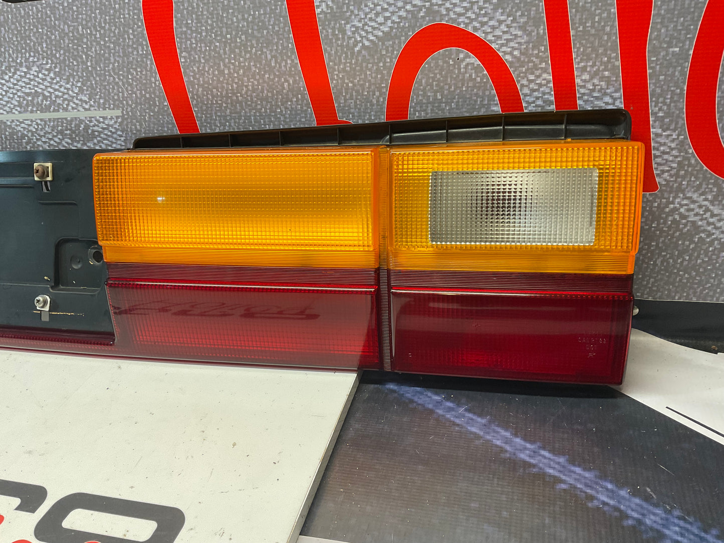 Rear Center Light Panel 447945695D C3