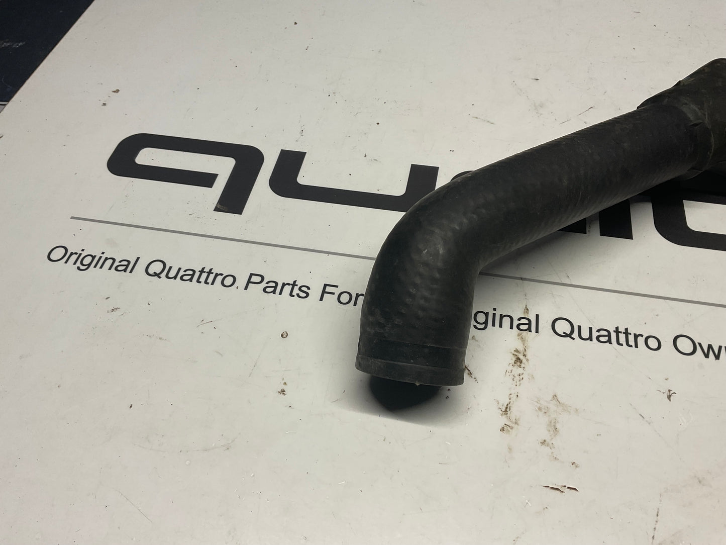 Upper Coolant Hose 4A0121101B C4